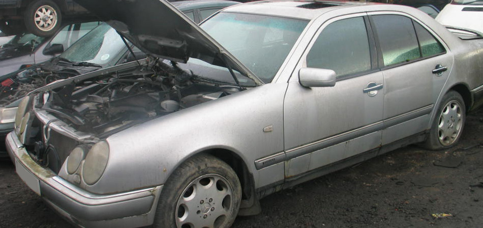 Second hand cheap car and van parts in Manchester